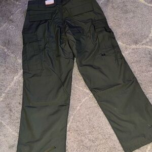 5.11 Men's Taclite TDU Green Pants Large Short